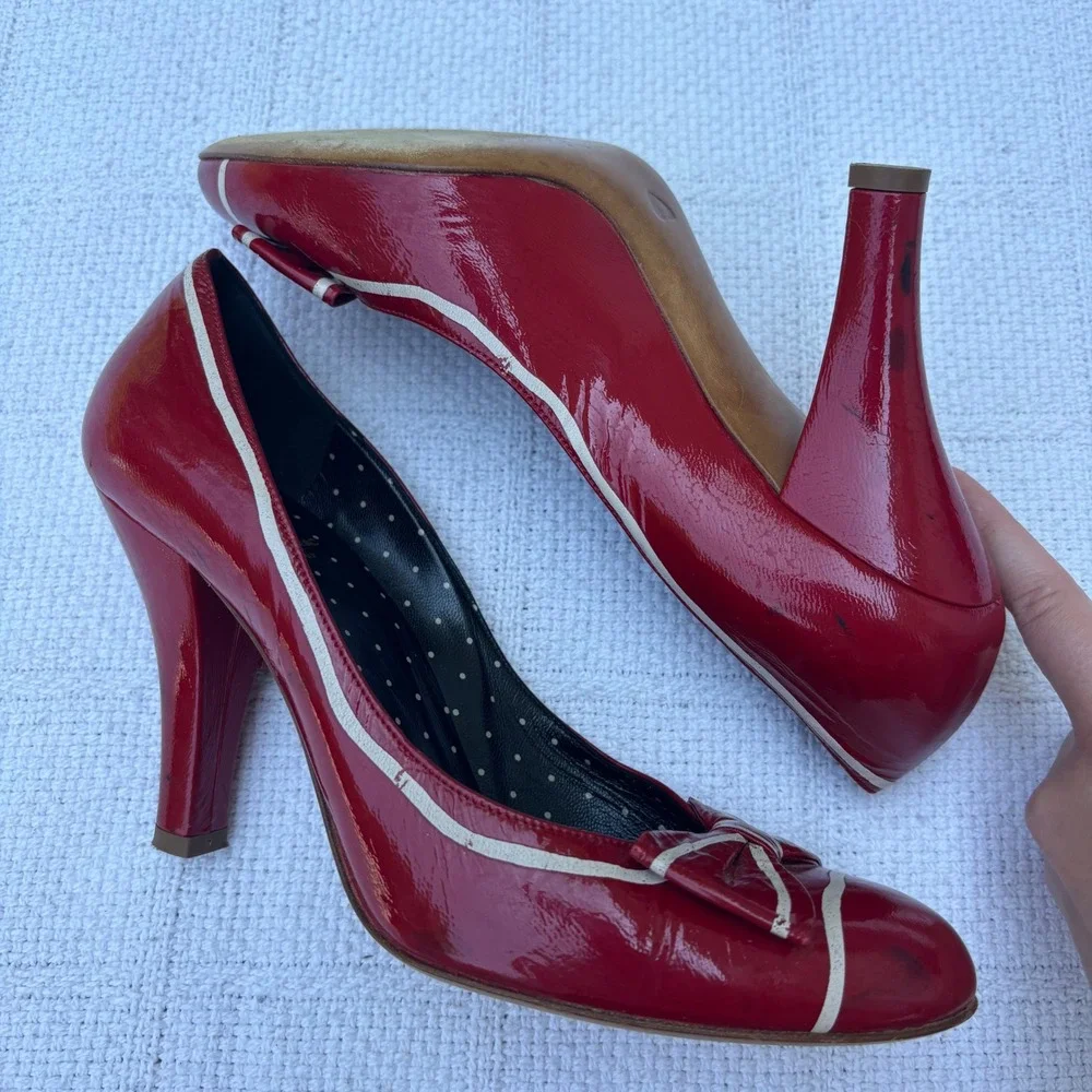 Women's EU 39.5 MOSCHINO Cheap and Chic Red Patent Bow High Heel Pumps Italy